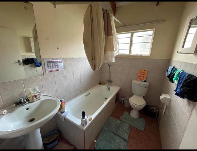 3 BEDROOM PROPERTY TO RENT IN HALFWAY GARDENS